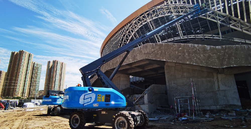 直臂式高空作業(yè)平臺應用建筑工程